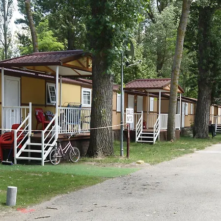 Fuentes Blancas Parque de Campismo