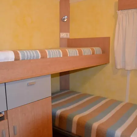 露营富恩特斯卡斯酒店 营地