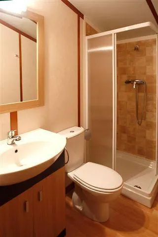 Parque de Campismo Fuentes Blancas 2*